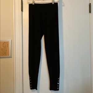 Cut Loose leggings with buttons, size medium